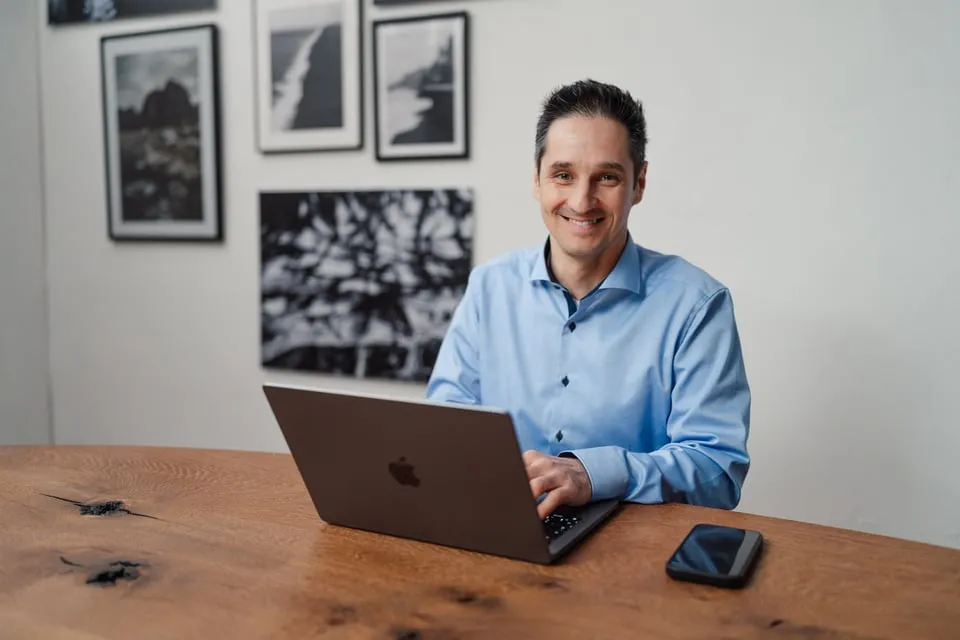 Alexander Pippir, Ansprechpartner bei reConnect your Core